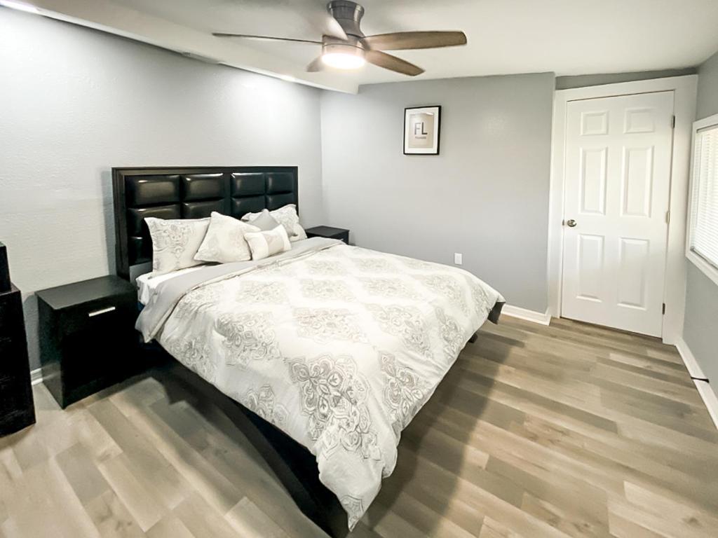 Sarasota Modern, Spacious, Comfy, Queen Beds, Backyard Rental Экстерьер фото