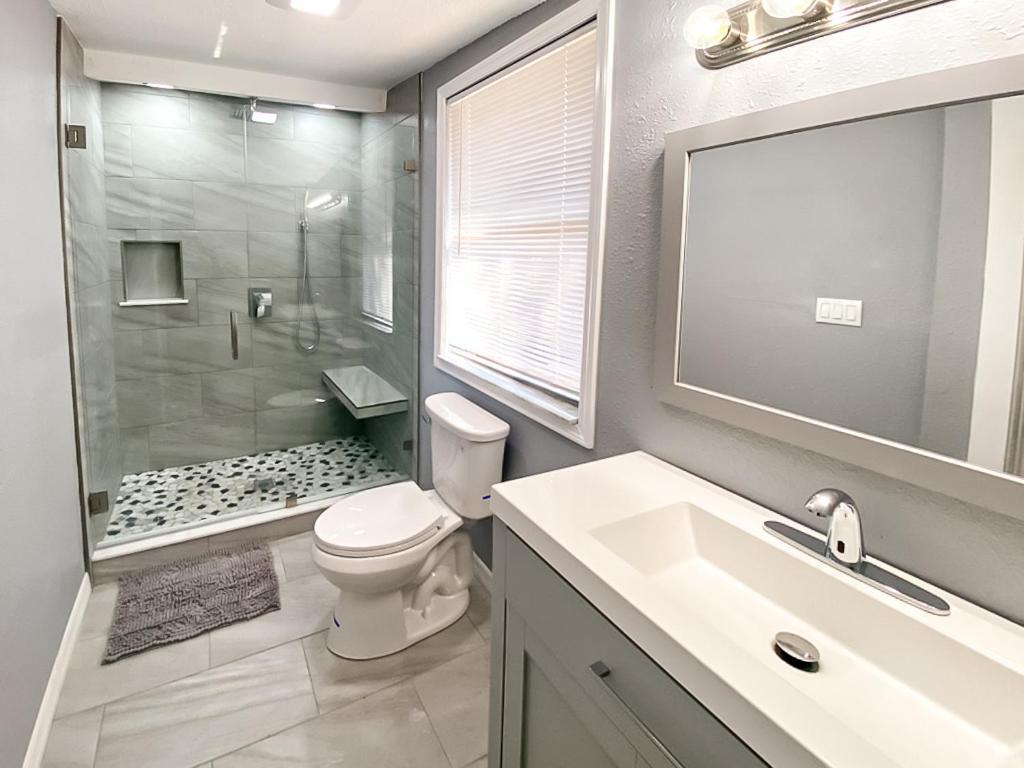 Sarasota Modern, Spacious, Comfy, Queen Beds, Backyard Rental Экстерьер фото